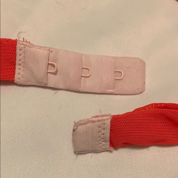 VS : Bright Push-Up Bra - Picture 5 of 7